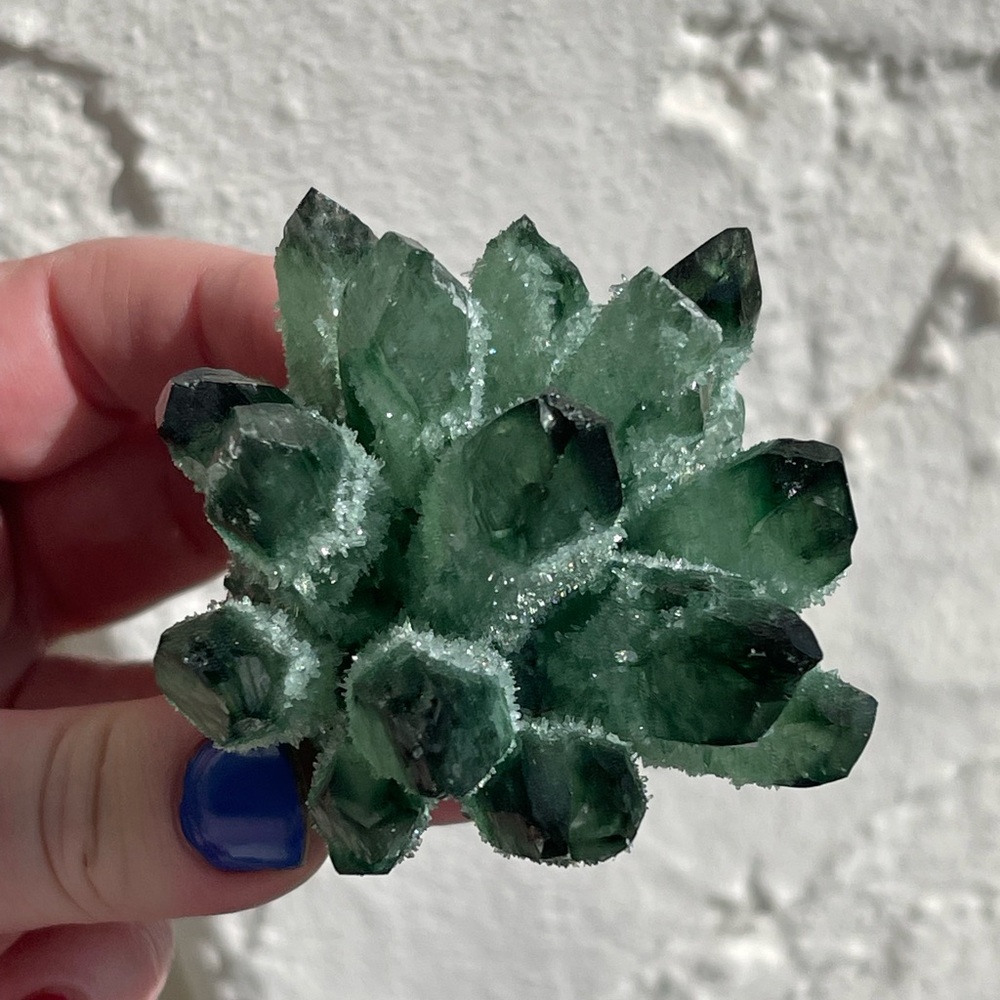 Wow! Phantom deep green ghost Lemuria Quartz Cluster - Picture 3 of 7
